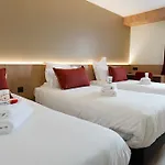 Comfort Saint Jacques Hotel